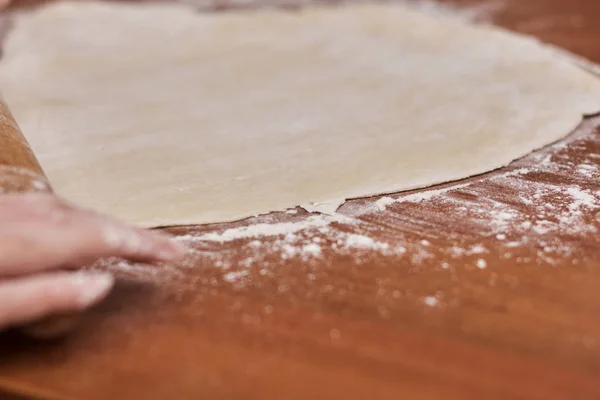 Flour Rolling Pin Wooden Table Close — Stock Photo, Image