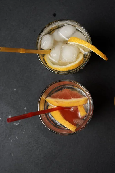 Due Bicchieri Cocktail Limonate — Foto Stock