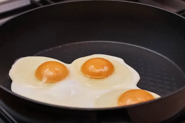 Close View Chicken Eggs Prepared Friying Pan — Stok Foto