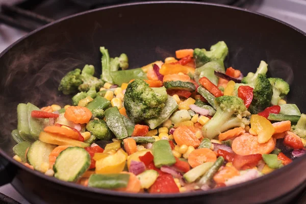 Cocinar Verduras Guisadas Sartén — Foto de Stock