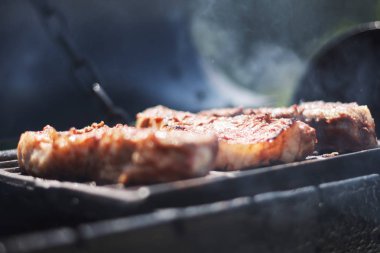 Izgarada et, barbekü..