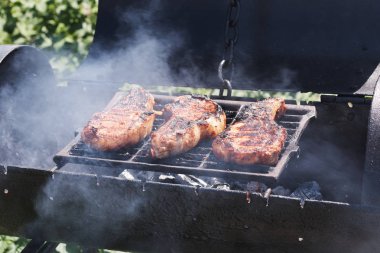 Izgarada et, barbekü..