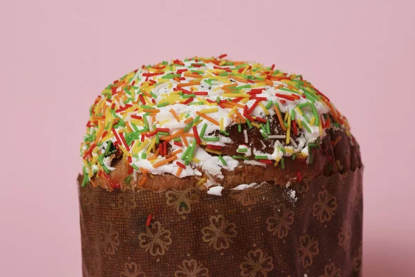 コピースペース付きパステル背景のイースターケーキ — ストック写真
