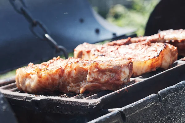 Grillen Vlees Buiten Grill Barbecue — Stockfoto