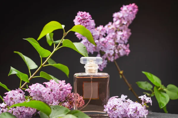 Perfume Bottle Flowers Wooden Table — Stock Photo, Image