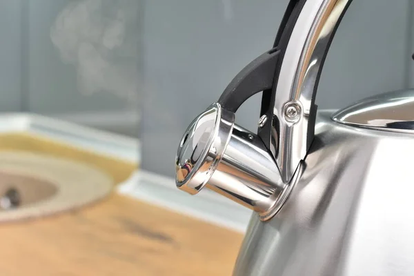 Close View Metal Kettle Comove Kitchen Selective Focus — Stok Foto