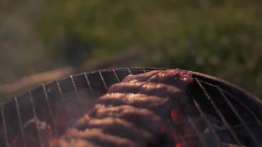 Sulu Izgara Etli Mutluluk Barbeküsü.