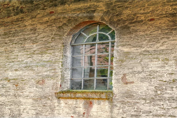 Historische Alte Gussfenster Einer Alten Verlassenen Fabrik — Stockfoto