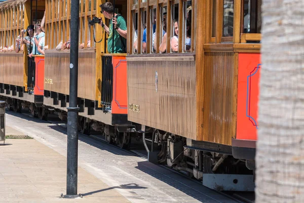 Port Soller Spain June 2016 Vintage Train Tram Beach Promenade — Stock Photo, Image