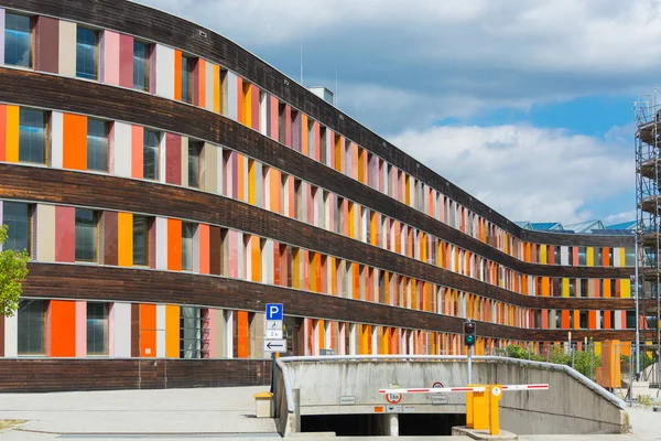 Umwelt Und Bunte Fassade Des Umweltbundesamtes Dessau — Stockfoto