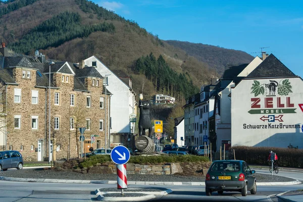 Zell Německo Března 2016 Vstup Zell Mosel Kruhovým Objezdem Zobrazení — Stock fotografie