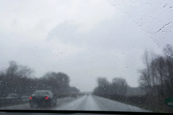 Autobahn alemão, más condições meteorológicas — Fotografia de Stock