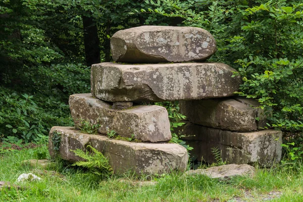 Piedra Edad Piedra Arreglo Piedras Similar Una Garganta — Foto de Stock