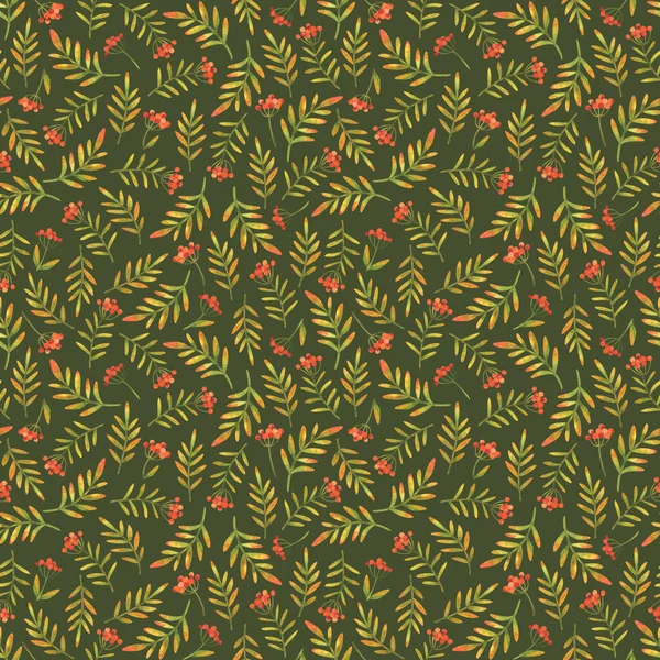 秋の赤い果実と落ちた葉の塊 緑の背景に水彩画のイラストとシームレスなパターン 紙などのデザインのための小さなプリント 株飾り — ストック写真