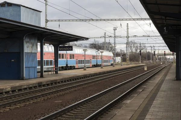도시에 있는 기차역 — 스톡 사진