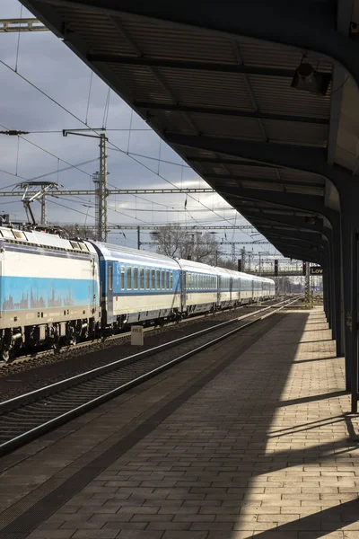 도시에 있는 기차역 — 스톡 사진