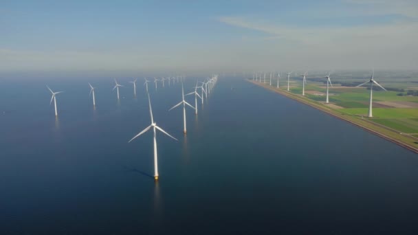 風車公園ドローンからの緑のエネルギー、オランダの風車の洋上風力発電所 — ストック動画