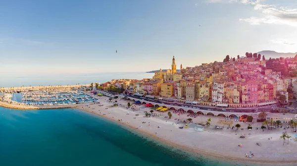 View on old part of Menton, Provence-Alpes-Cote dAzur, France. — Stock Photo, Image