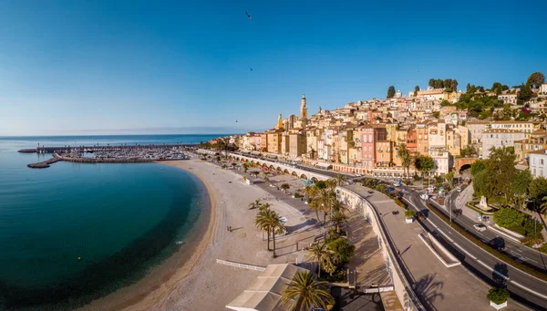 View on old part of Menton, Provence-Alpes-Cote dAzur, France. — Stock Photo, Image