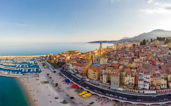 View on old part of Menton, Provence-Alpes-Cote dAzur, France. — Stock Photo, Image