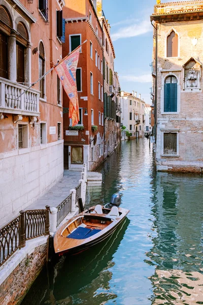 Beautiful venetian street in summer day, Italy Venice — Stock Photo, Image