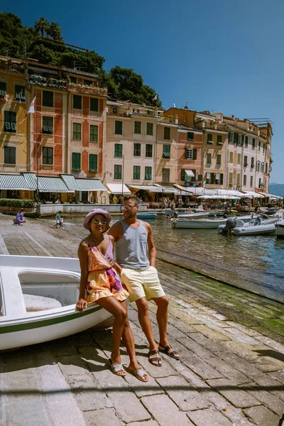 Portofino Italië Juni 2020, Portofino beroemde baai, Italië kleurrijk dorp Ligurische kust — Stockfoto
