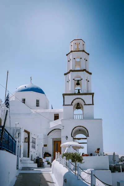 Pyrgos，Santorini，希腊。有鹅卵石街道的白色村庄、希腊环群岛、爱琴海的著名景点 — 图库照片