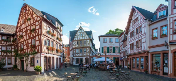 Mainz Alemanha Agosto 2020, Casas de madeira clássicas no centro de Mainz, Alemanha — Fotografia de Stock