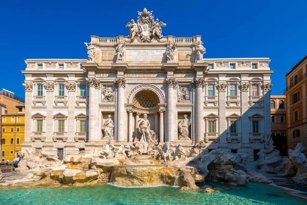 Trevi-Brunnen, Rom, Italien am Morgen — Stockfoto