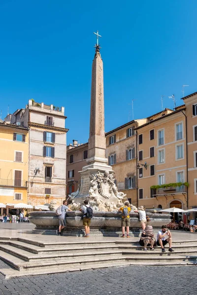 Roma Italia Septiembre 2020, vista del Panteón por la mañana. En Roma. Italia — Foto de Stock