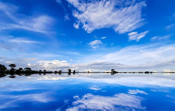 Ambiente Rural India Las Nubes Blancas Cielo Azul Atardecer Sombra — Foto de Stock