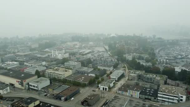 Vancouver Hava Görüntüsü Duman Içinde Şehir Merkezini Kısmen Görüyor — Stok video