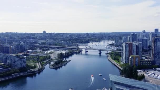 Drone Shot Creek Bridge Traffic Vancouver Neighbourhood Sunny Day — Stock Video