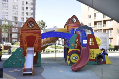 Şehir, oyun alanı, bina, mimari, ufuk çizgisi, köprü, inşaat, endüstri, şehir, sokak, iş, şehir manzarası, seyahat, yeni