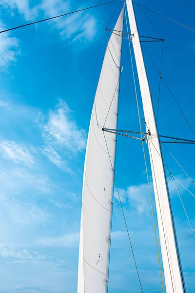 Blick Nach Oben Auf Segel Mast Und Takelage — Stockfoto
