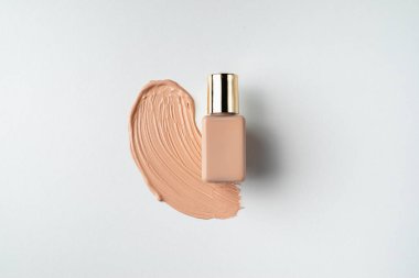 Vakıf kapansın. Beyaz Arkaplanda Sıvı Kurumu Lekesi