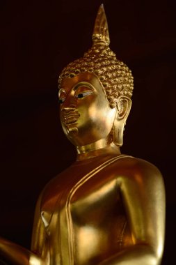 Arka plan olarak sanat tarzı altın buddha durumda