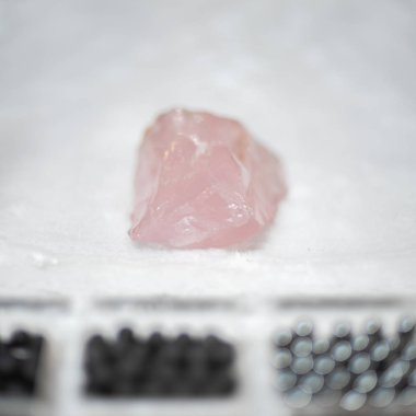 Aurora kuvars, ham taşlar 