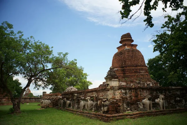 Αρχαία Παγόδα Ψαμμίτης Στο Wat Mahaeyong Ayuttaya Ταϊλάνδη — Φωτογραφία Αρχείου