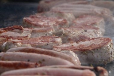 Carne fresca alla griglia