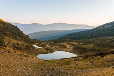 Karpatlar 'da temiz göl