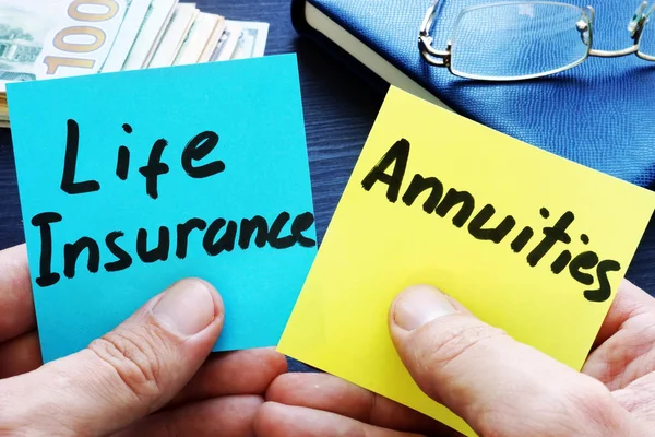 Man Holding Memo Sticks Life Insurance Annuities — Stock Photo, Image