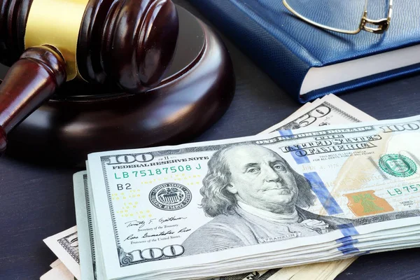 Litigation Finance Gavel Dollar Banknotes Bail Bonds — Stock Photo, Image