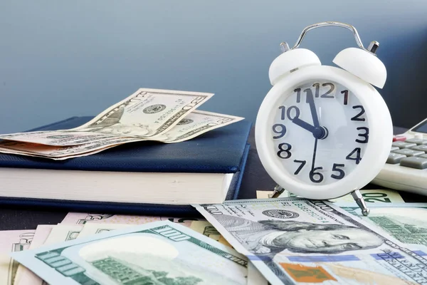 Time Money Cash Alarm Clock Table — Stock Photo, Image