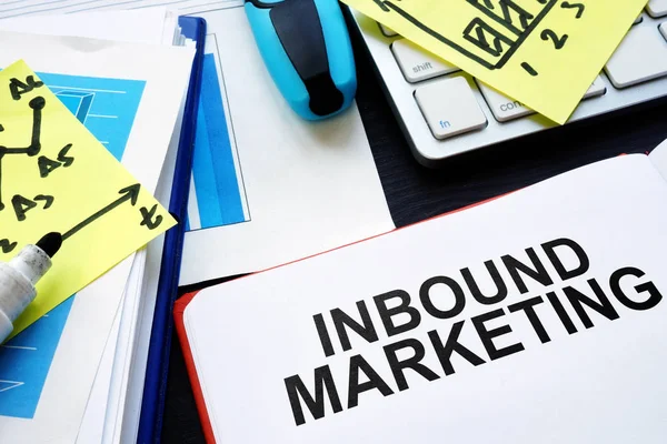 Inbound Marketing Book Reports Pen Table — Stock Photo, Image