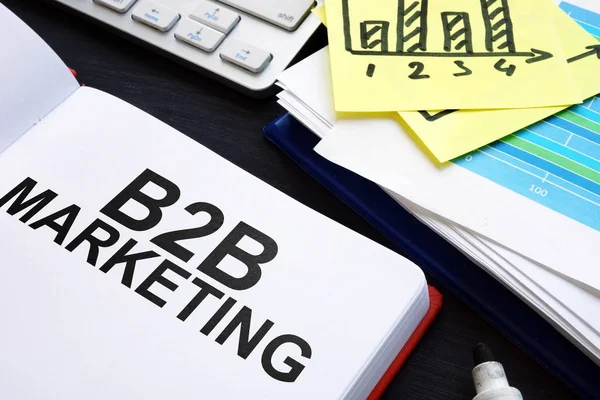 Book B2B Marketing Charts Desk — Stock Photo, Image