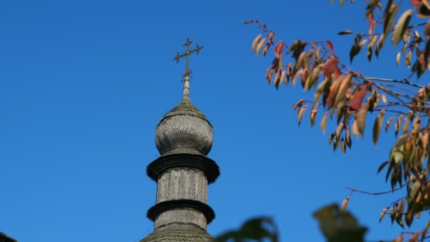 Igreja Cristã Madeira Velha Rito Ortodoxo Oriental Cruz Telhado — Vídeo de Stock