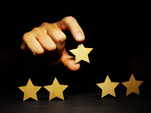 Increase rating. Assessment of business with five stars.