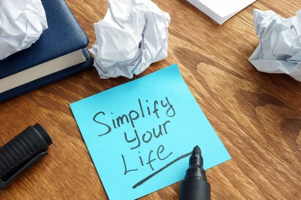 Simplify Your Life Written Memo Stick — Stock Photo, Image