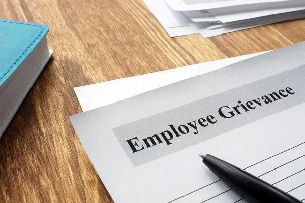 Employee Grievance Form Office Desk — Stock Photo, Image